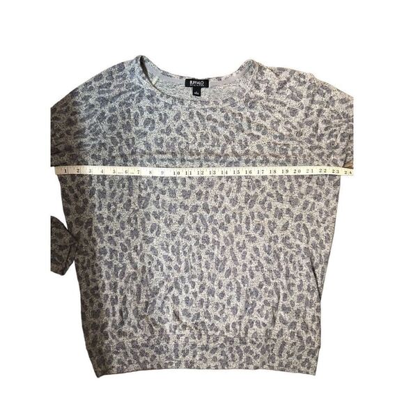 Buffalo David Britton gray pullover leopard print sweater Size L - Picture 9 of 14